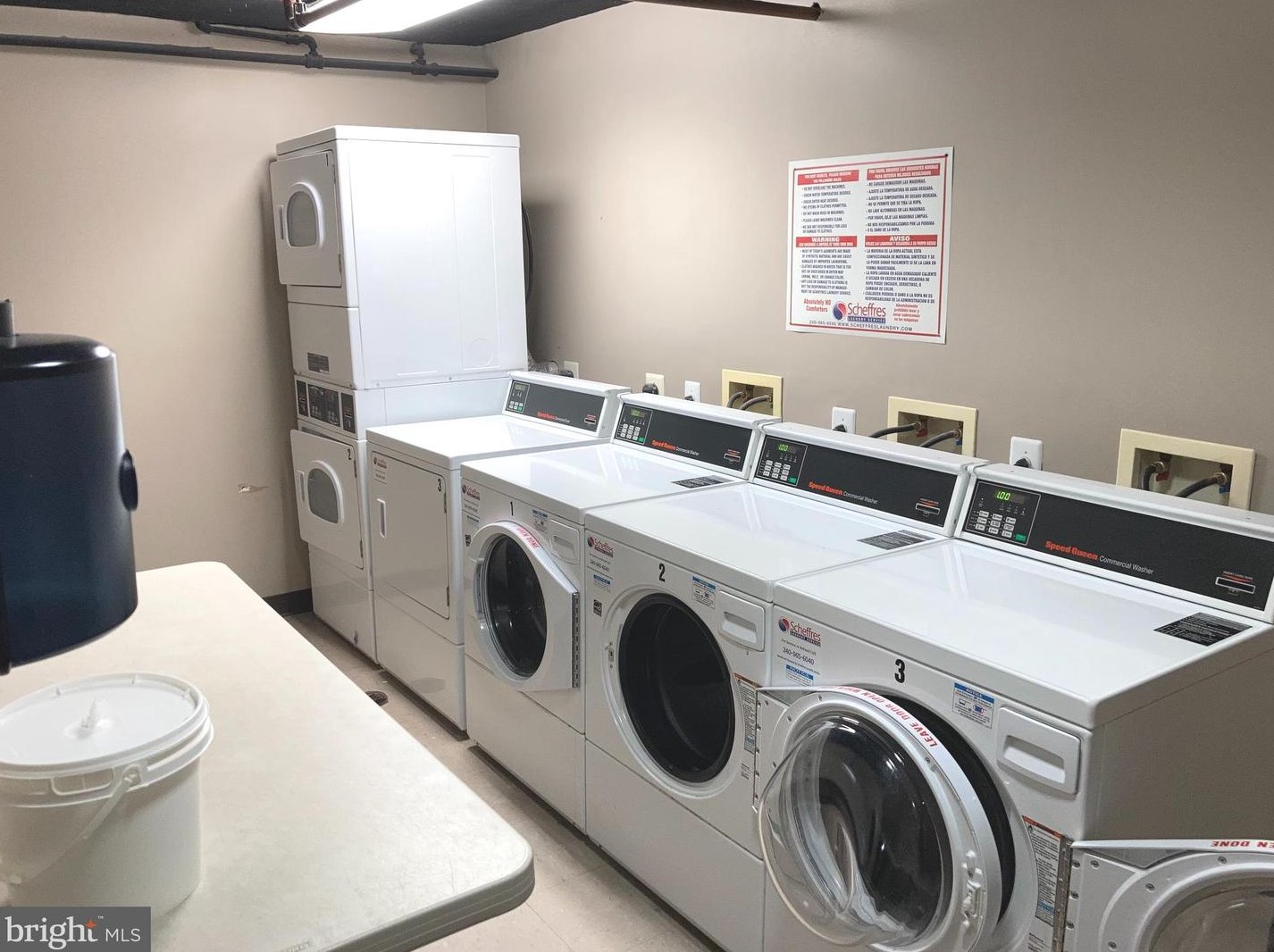 2030 Woodrow St, Arlington VA 22207-2447 exterior