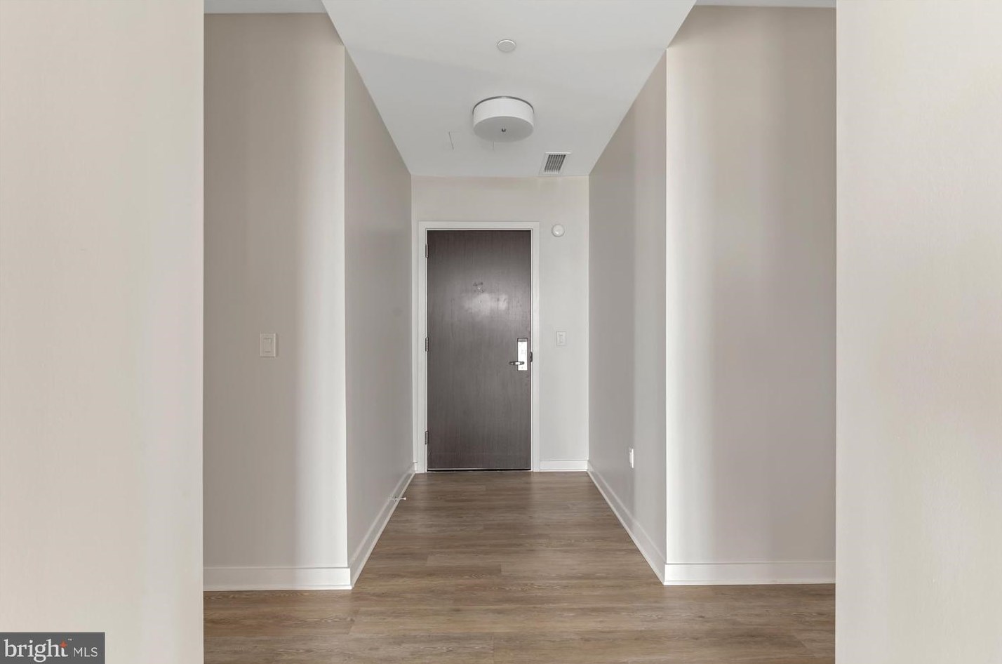 400 Army Navy Dr #1821, Arlington, VA 22202