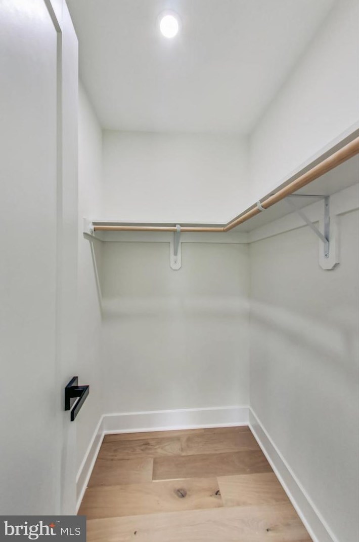 2135 Monroe St, Arlington VA 22204-5104 exterior