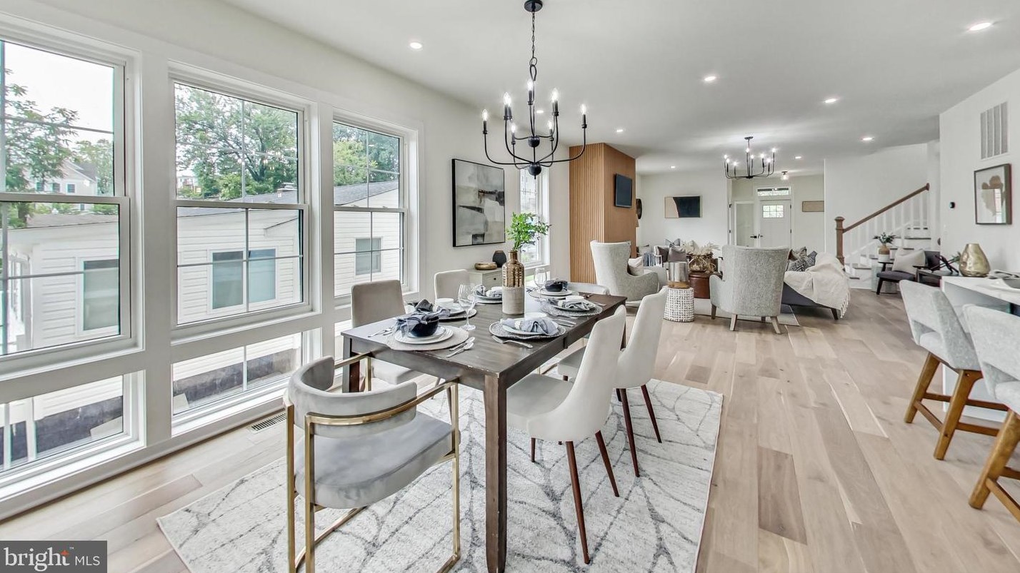 2135 Monroe St, Arlington VA 22204-5104 exterior