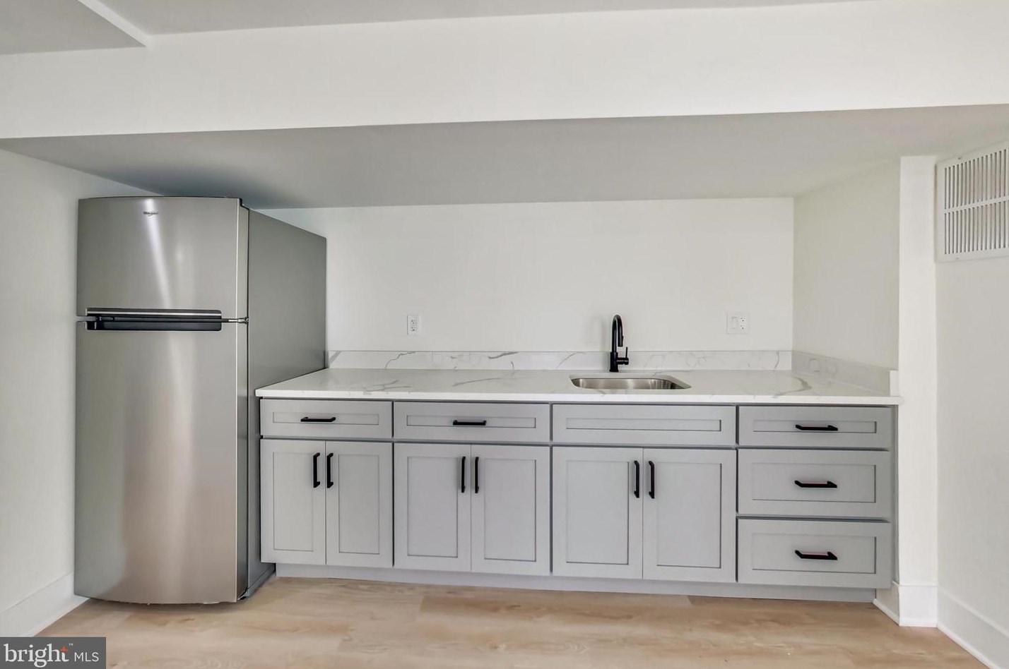 2135 Monroe St, Arlington VA 22204-5104 exterior