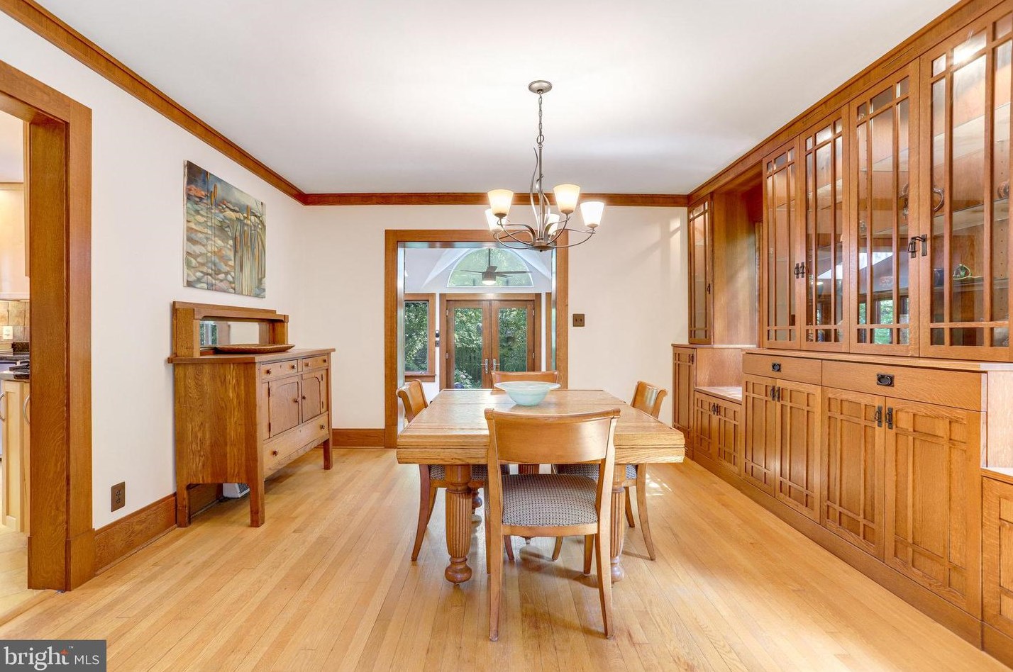 131 Irving St, Arlington VA 22201-1060 exterior