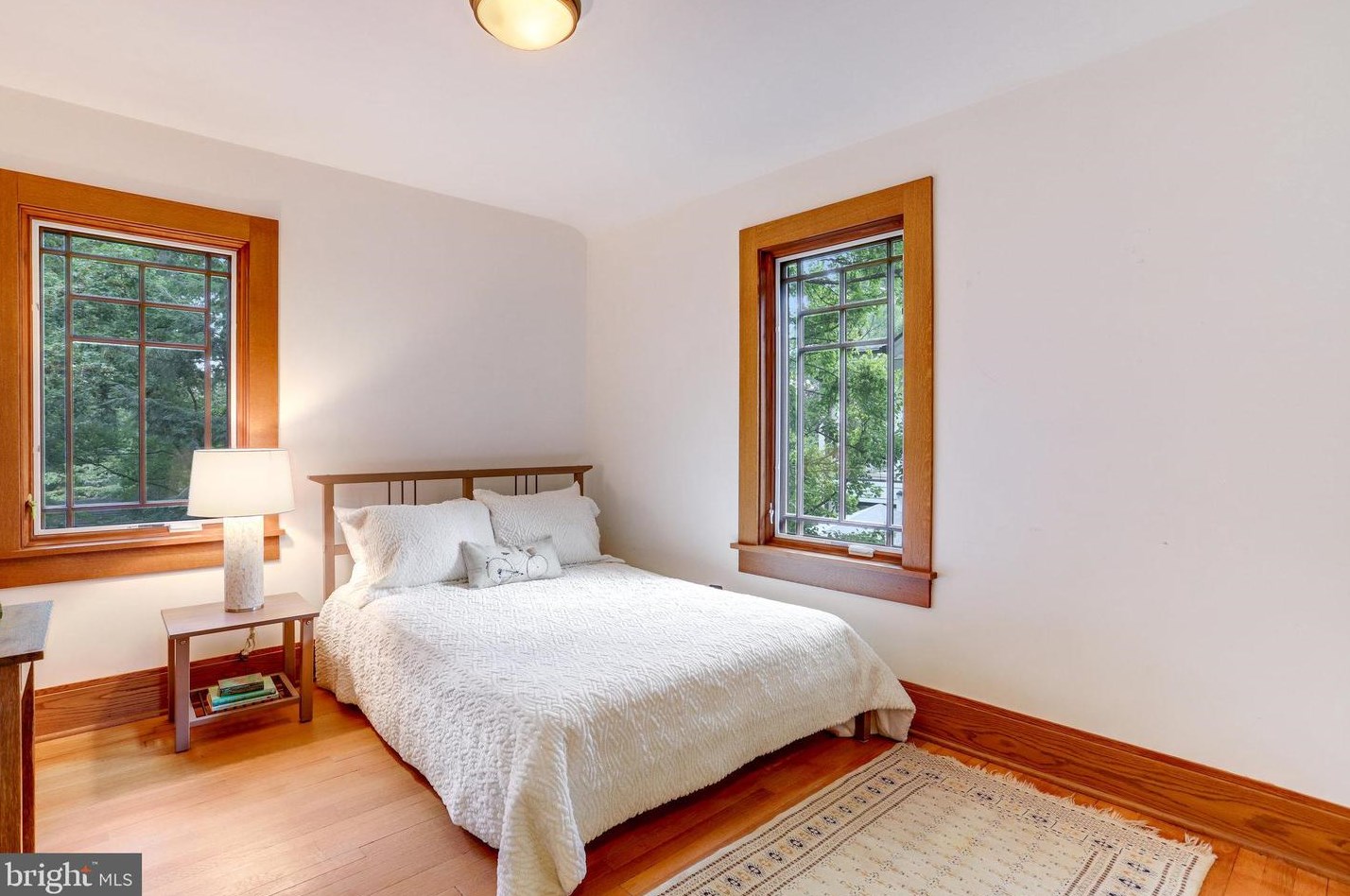 131 Irving St, Arlington VA 22201-1060 exterior