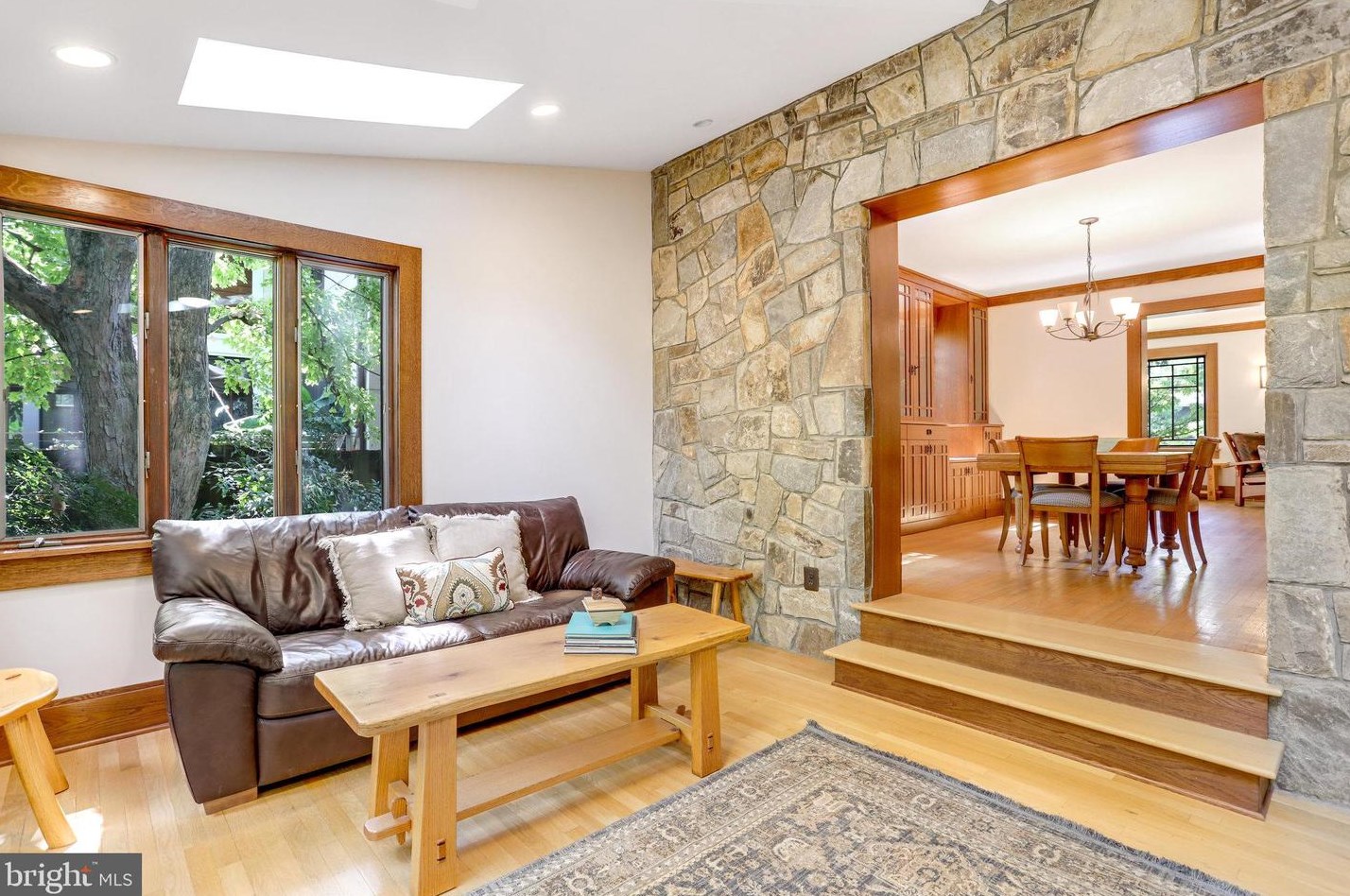 131 Irving St, Arlington VA 22201-1060 exterior