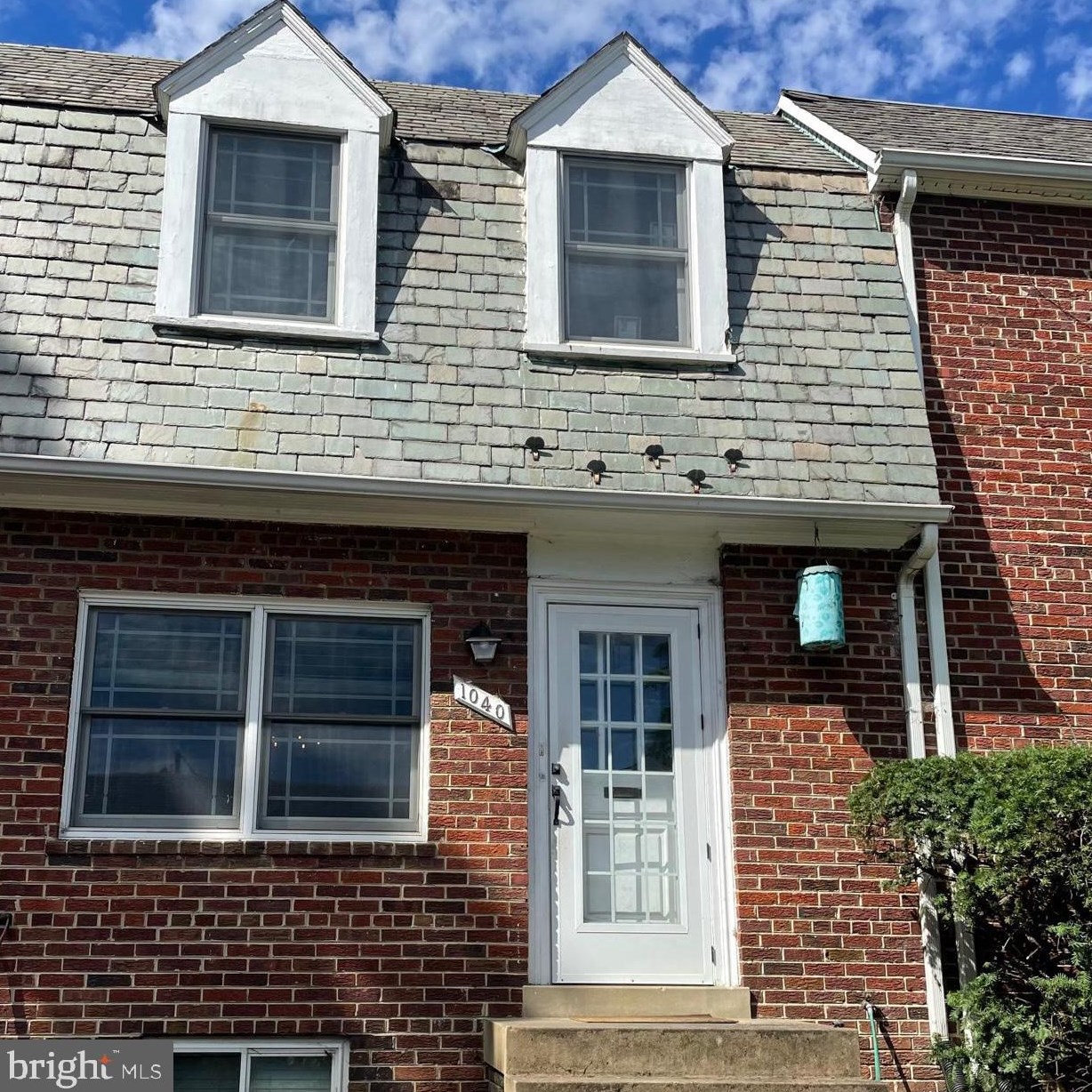 1040 Monroe St, Arlington VA  22201-4504 exterior