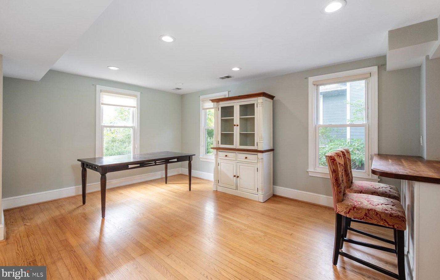 541 Piedmont St, Arlington VA  22203-2226 exterior