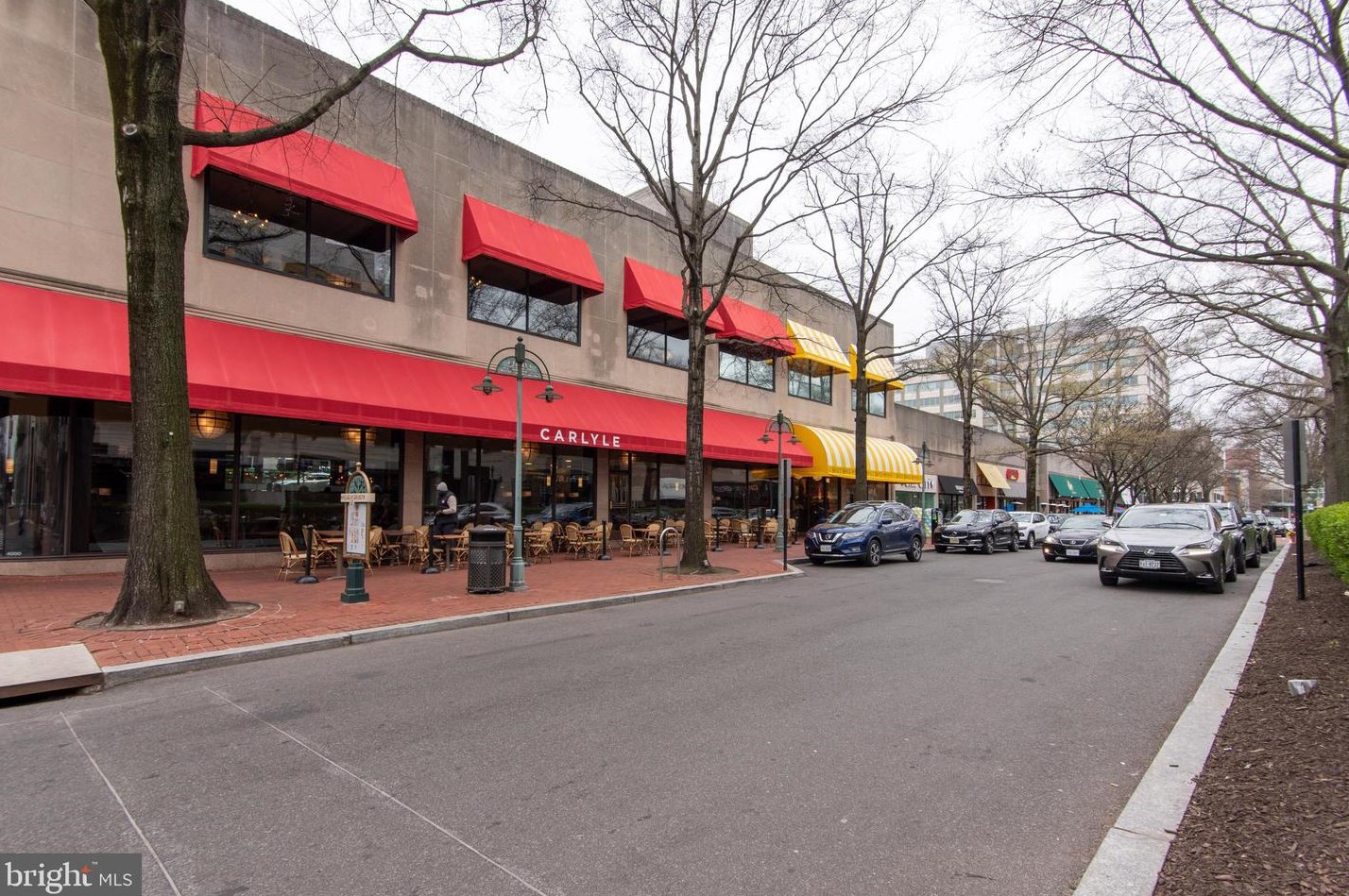 2819 Woodrow St, Arlington VA  22206-3330 exterior