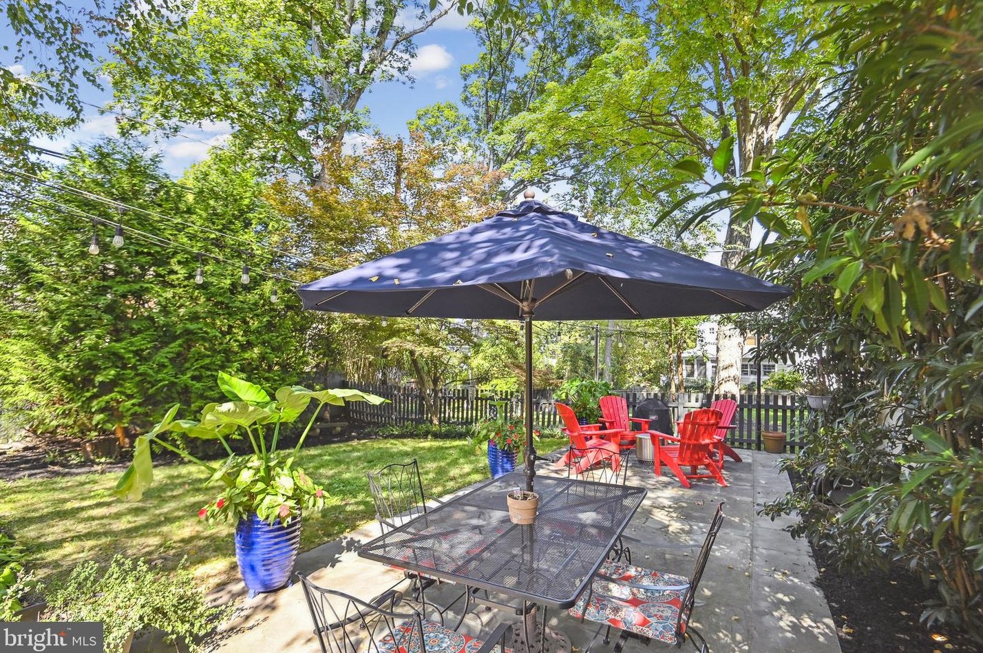 1406 Illinois St, Arlington VA 22205-2761 exterior