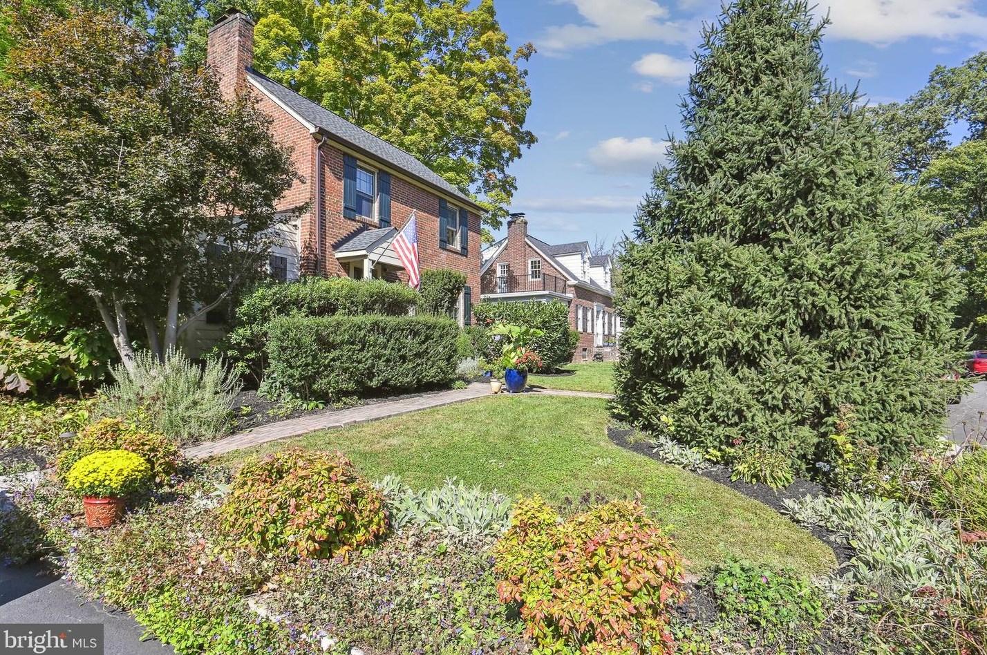 1406 Illinois St, Arlington VA 22205-2761 exterior