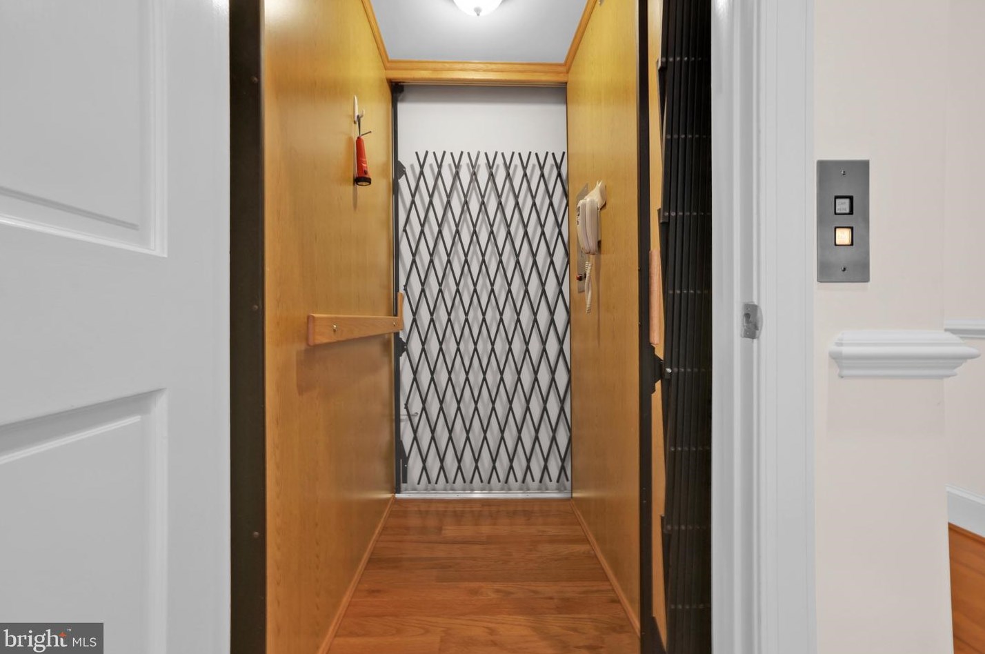1411 Garfield Street N, Arlington, VA 22201