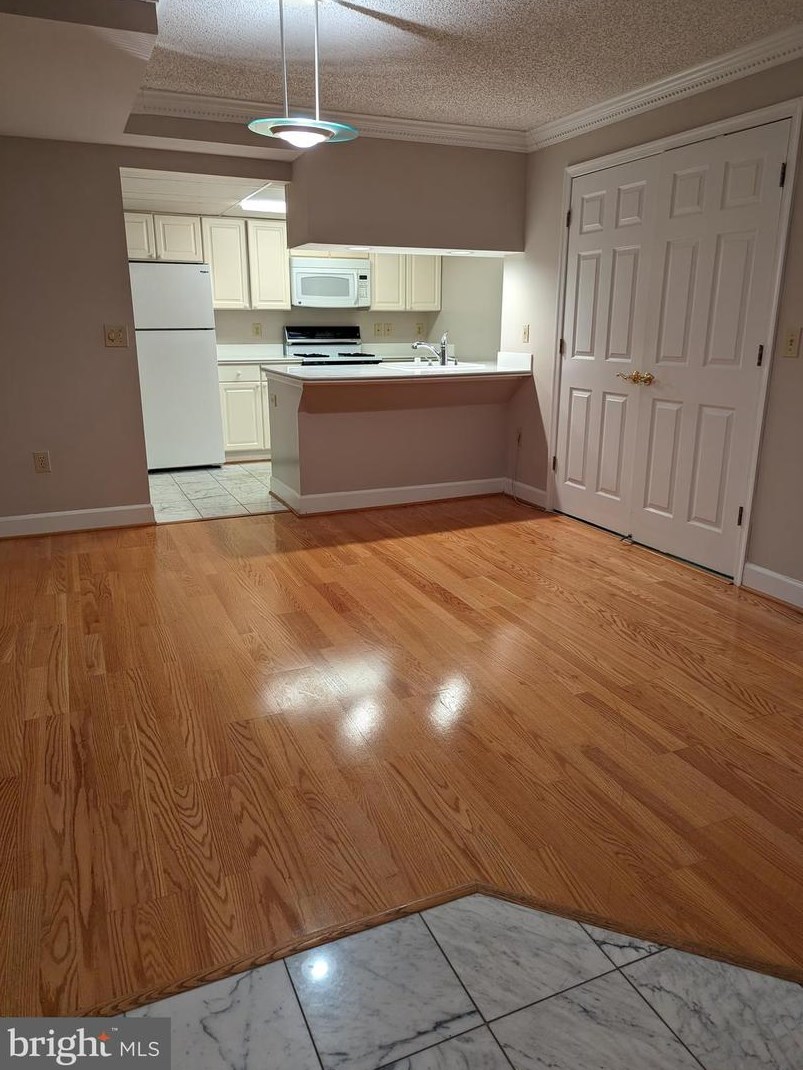 1276 N Wayne St #821, Arlington, VA 22201