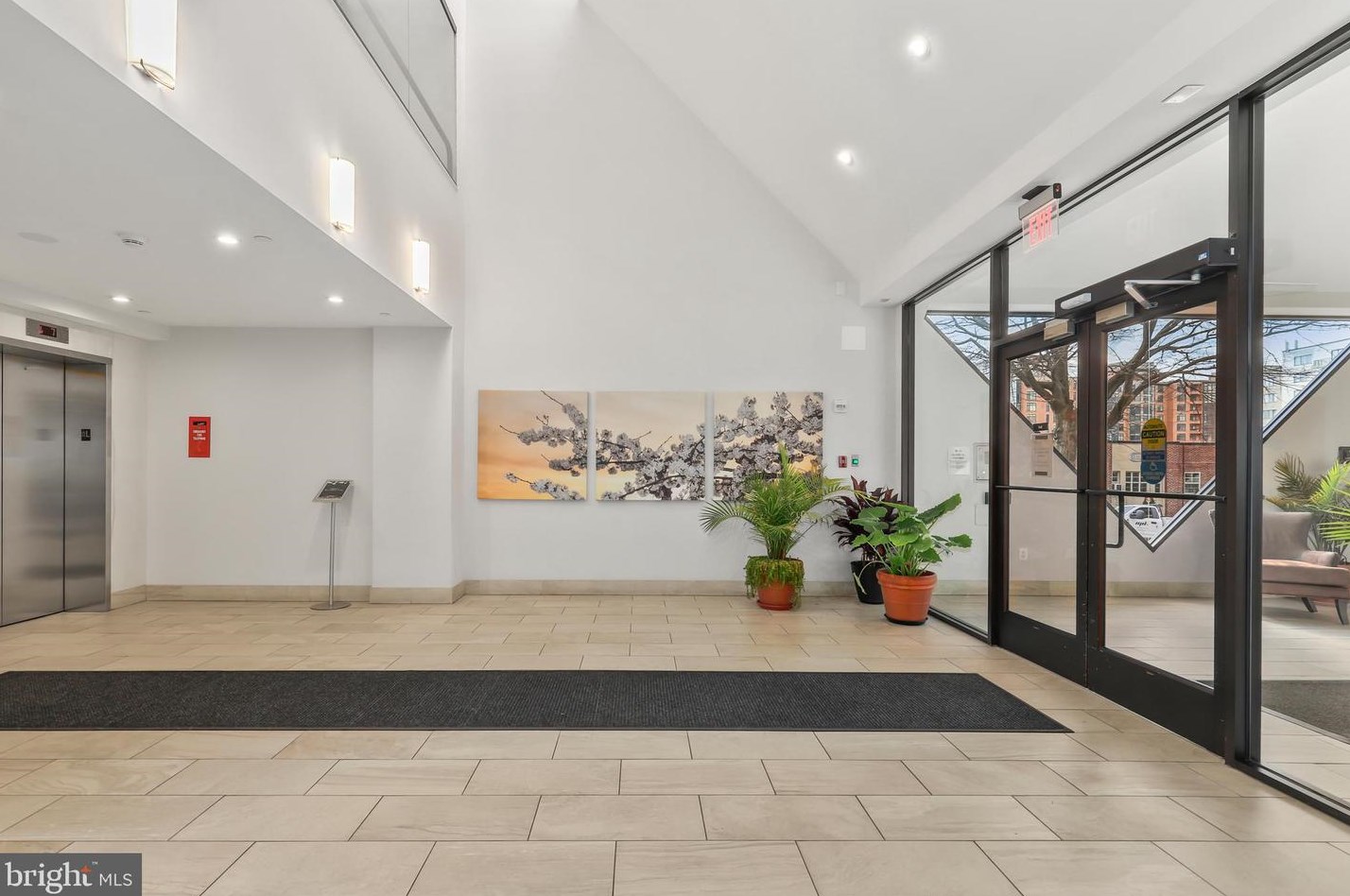 1301 Courthouse Rd, Arlington VA  22201-2502 exterior