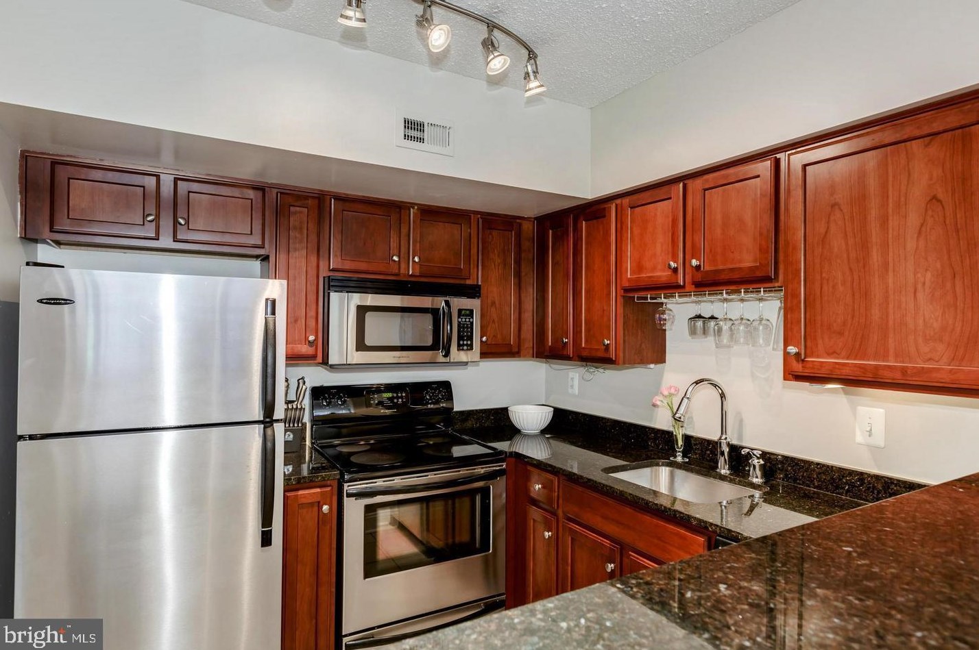 1001 N Randolph St #402, Arlington, VA 22201