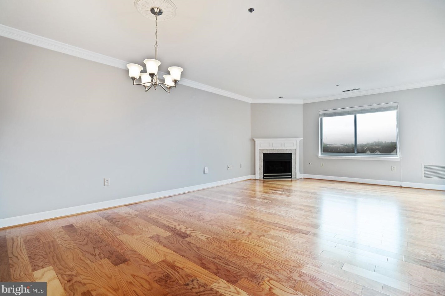 1050 N Stuart St Apt 505, Arlington, VA 22201