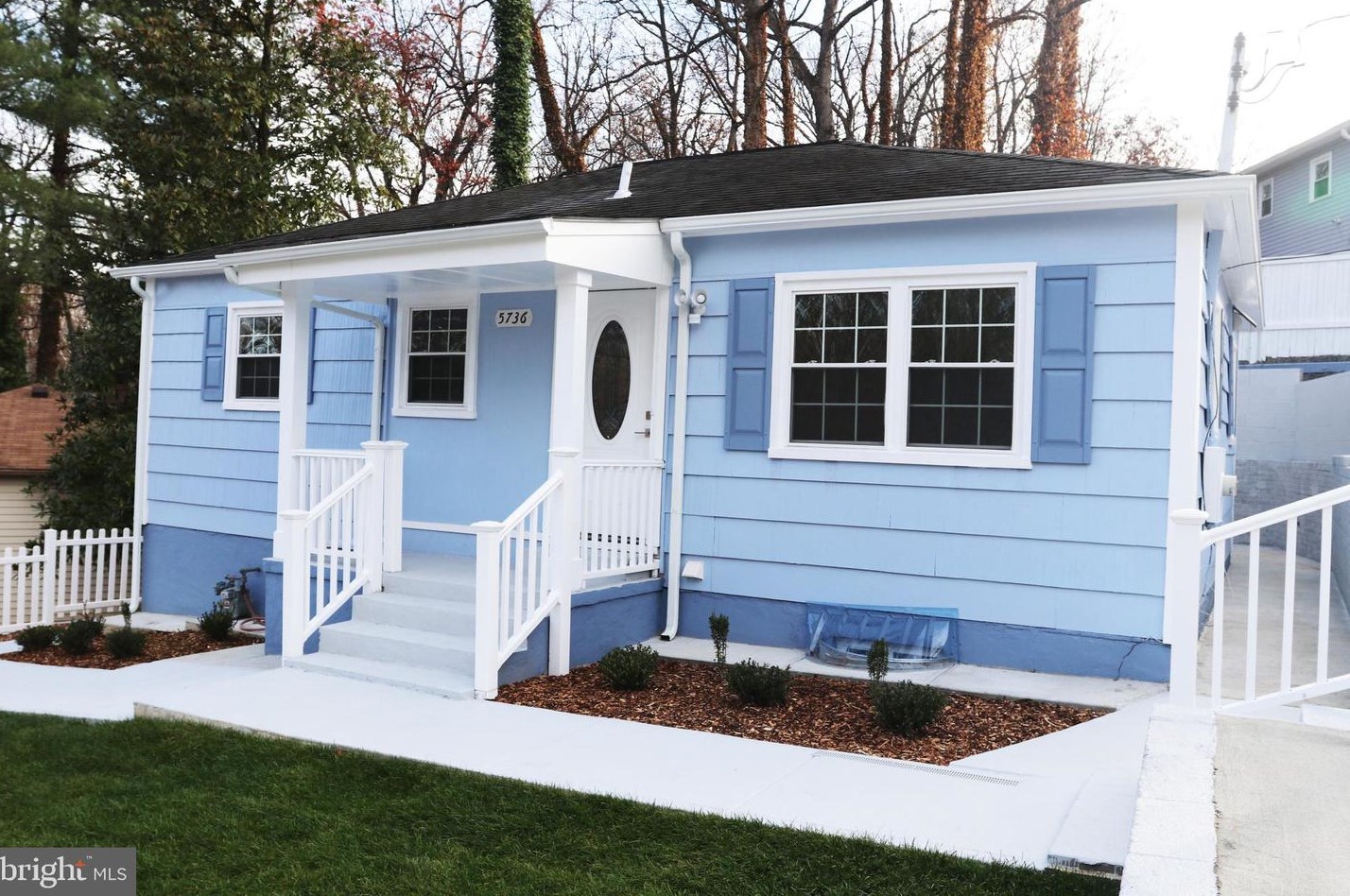 5736 N Carlin Springs Rd, Arlington, VA 22203