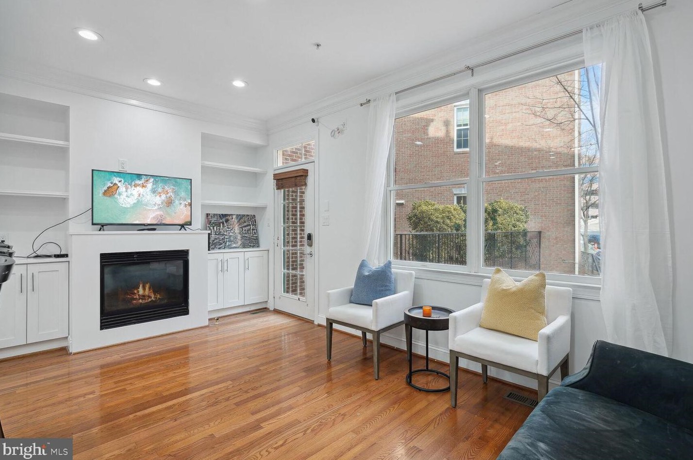 2619 Fairfax Dr, Arlington, VA 22201