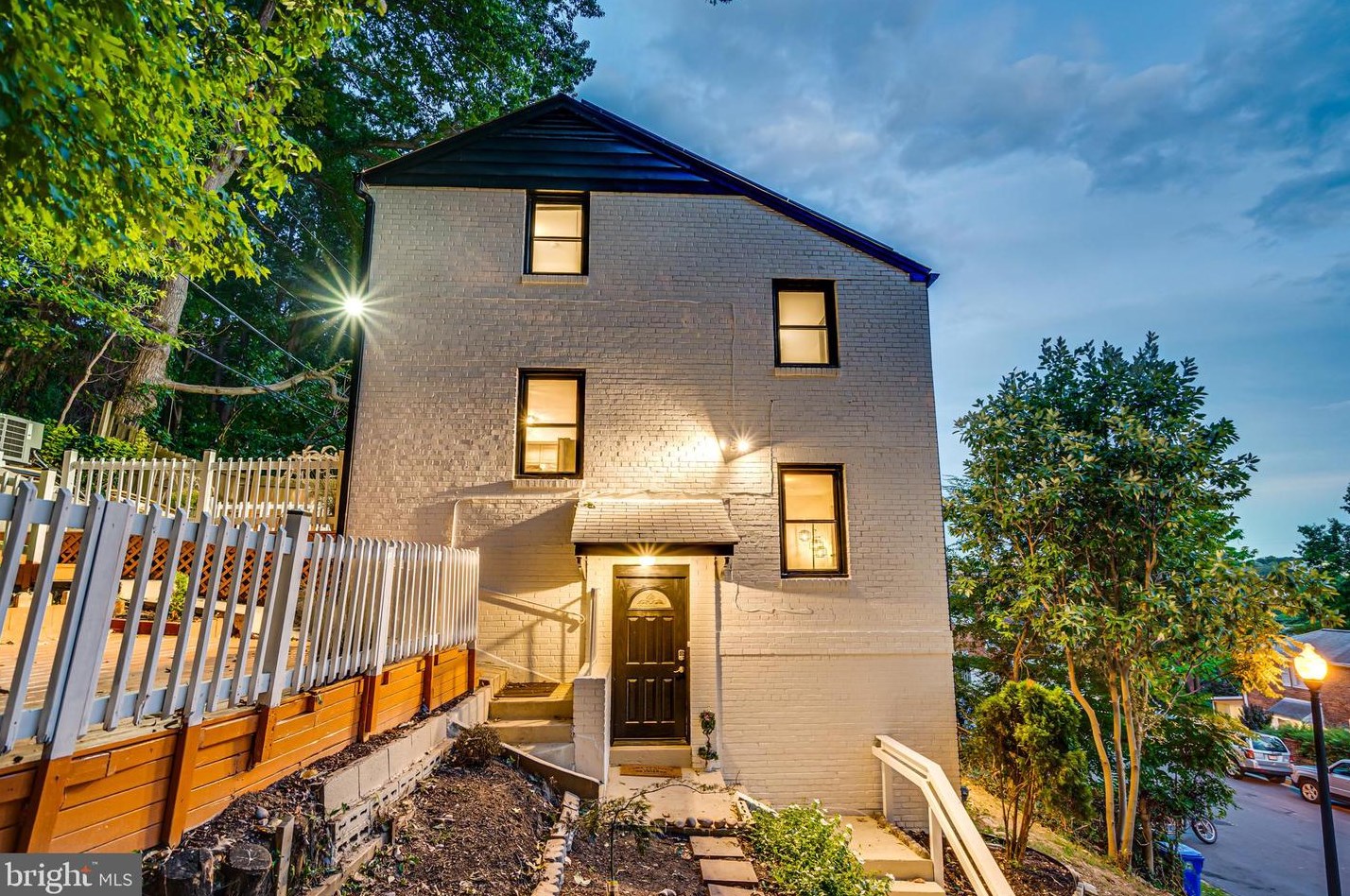 3731 Kemper Rd, Arlington, VA 22206