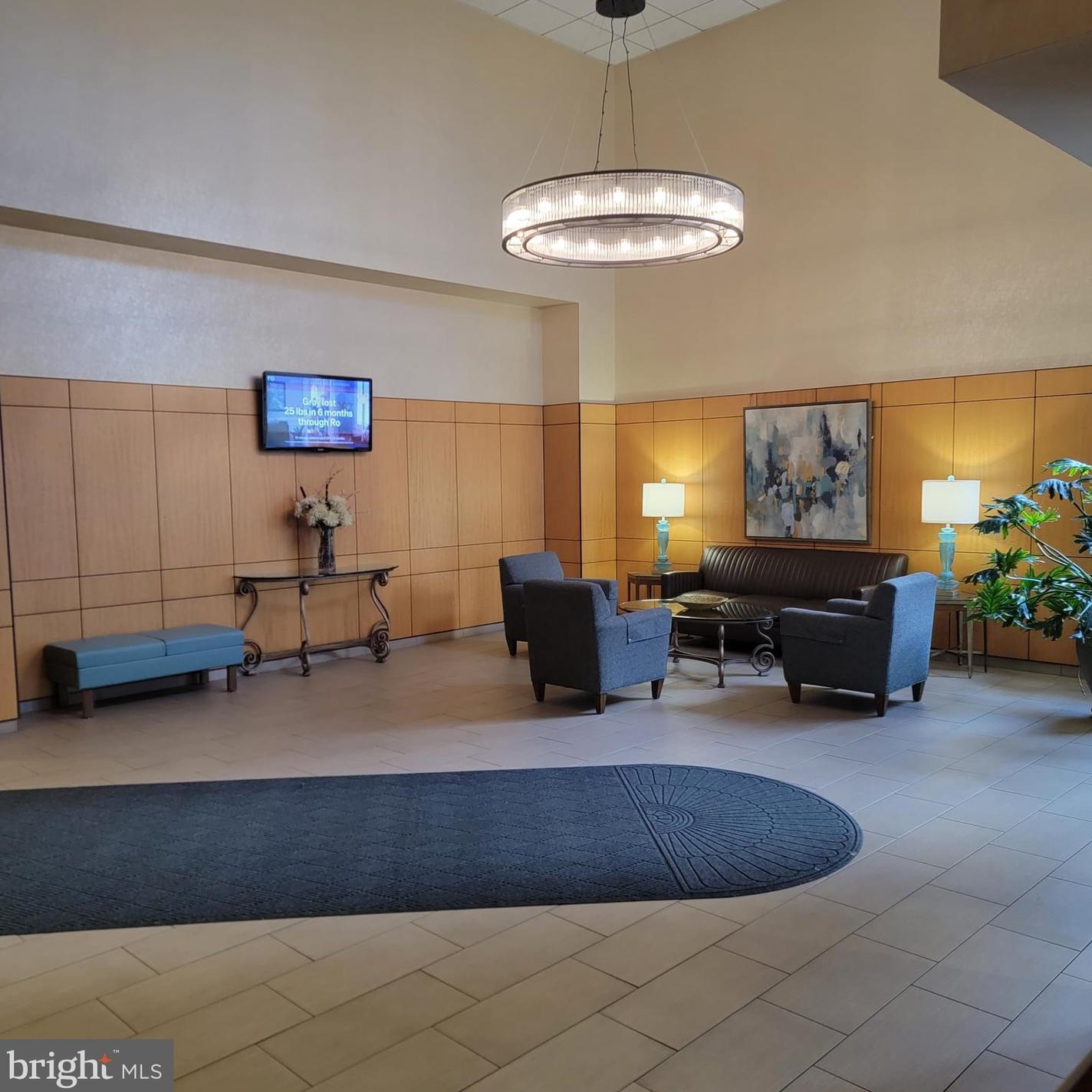 1211 S Eads St #406, Arlington, VA 22202