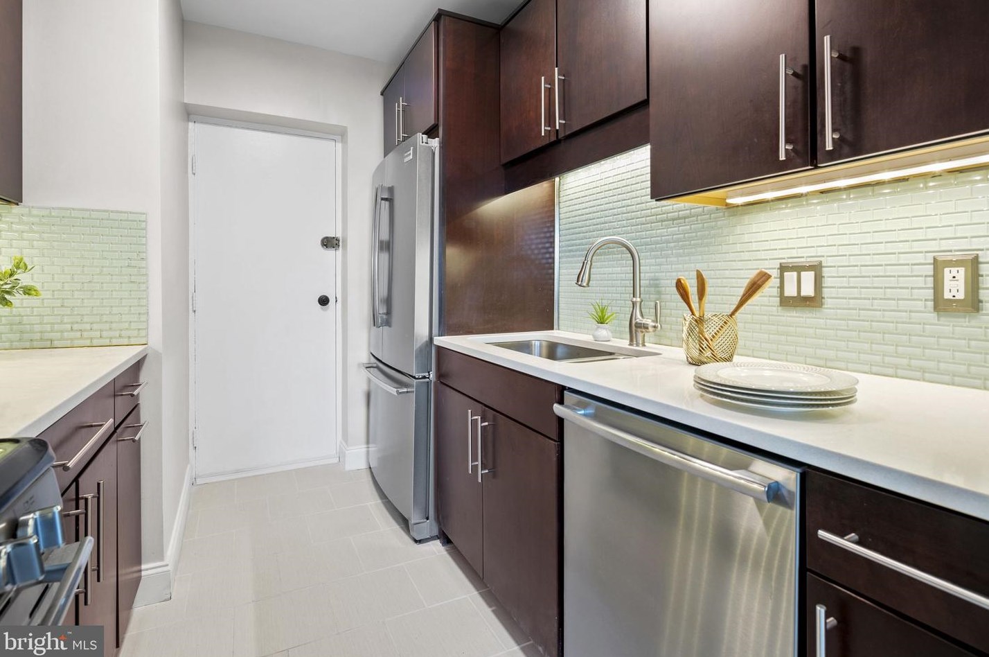 3701 5th St S #505, Arlington, VA 22204