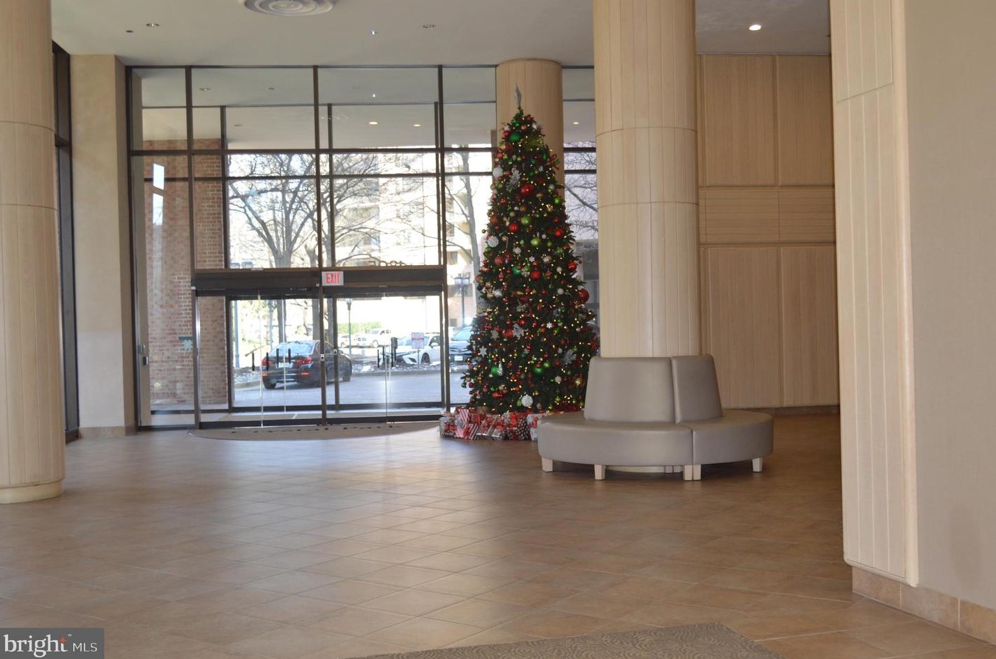 1805 Crystal Dr #304s, Arlington, VA