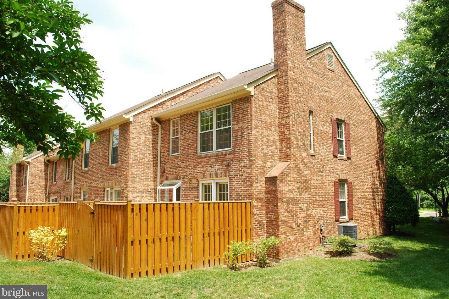 2500 S Walter Reed Dr #1, Arlington, VA
