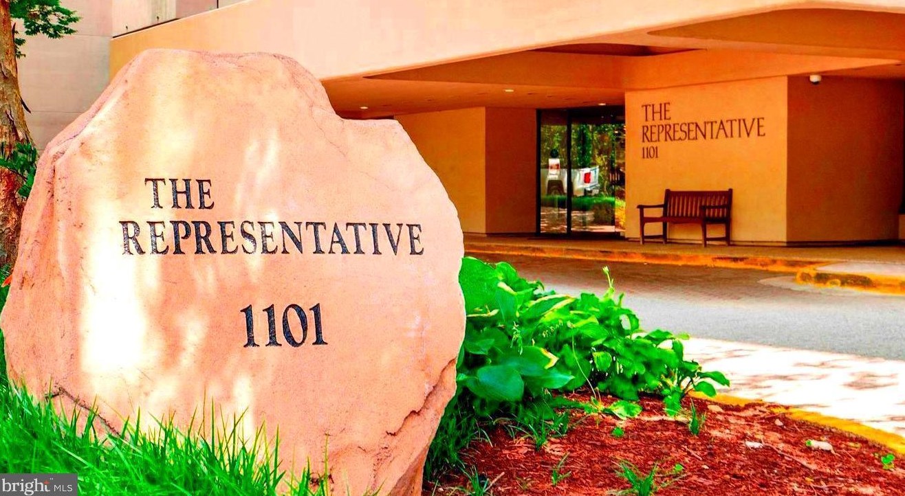 1101 S Arlington Ridge Rd #901, Arlington, VA 22202