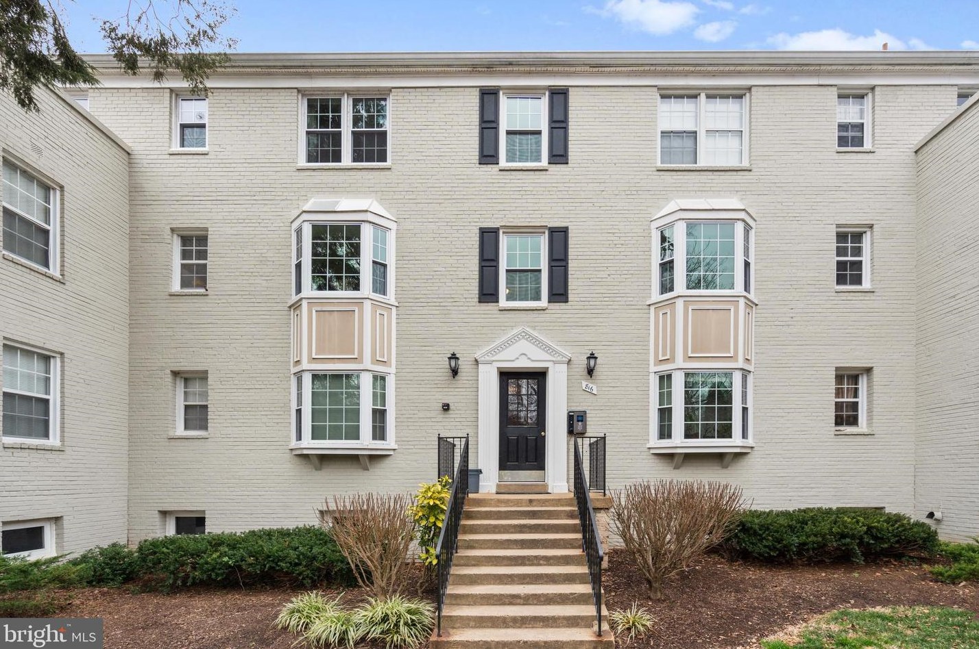 816 S Arlington Mill Dr S #5-103, Arlington, VA 22204