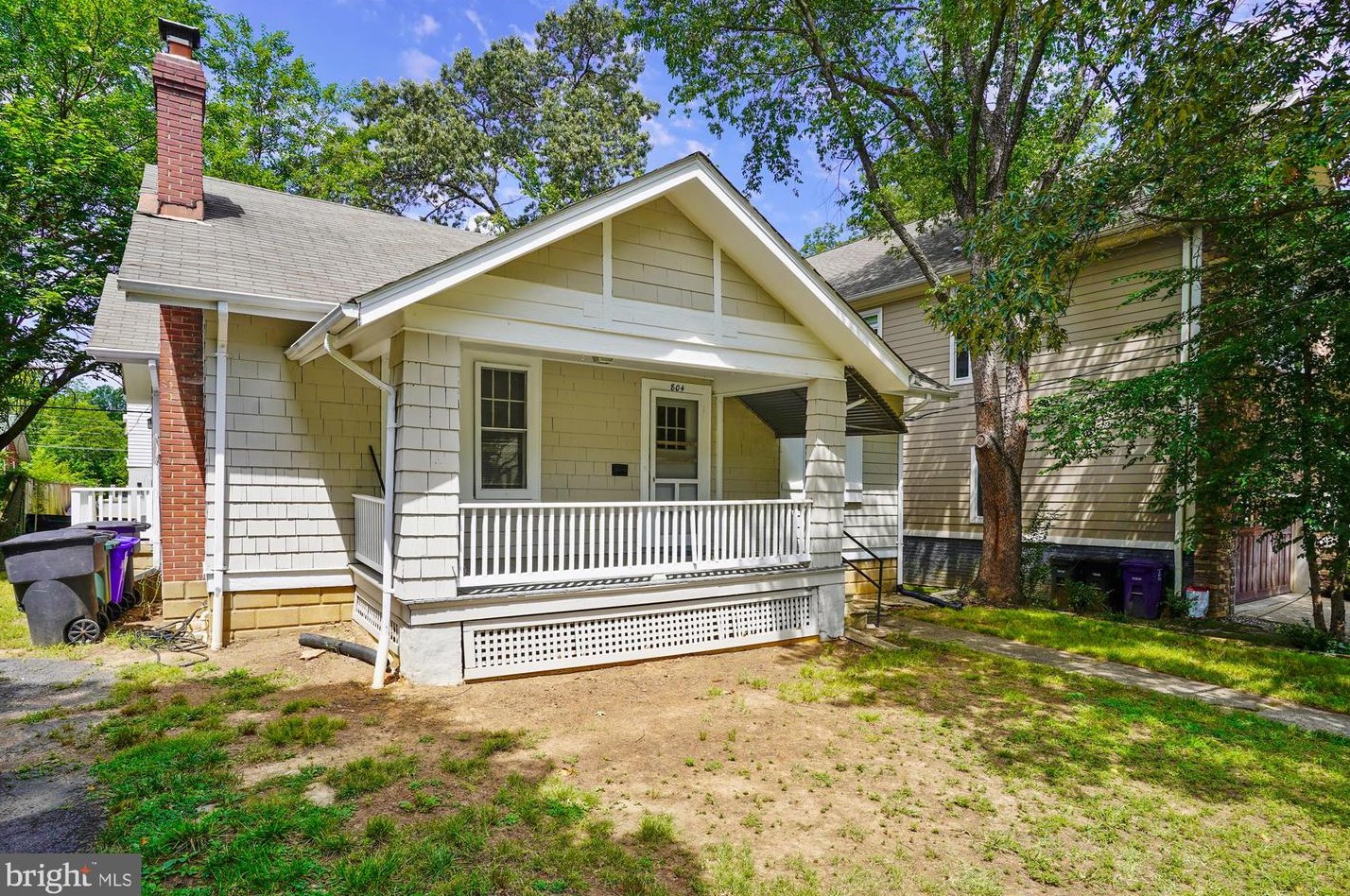 804 N Danville St, Arlington, VA 22201