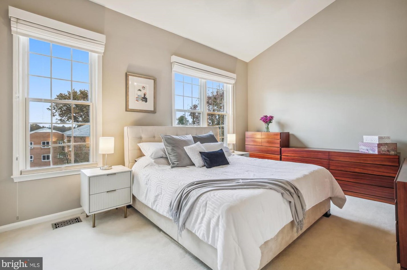 1936 Daniel St, Arlington VA 22201-1927 exterior