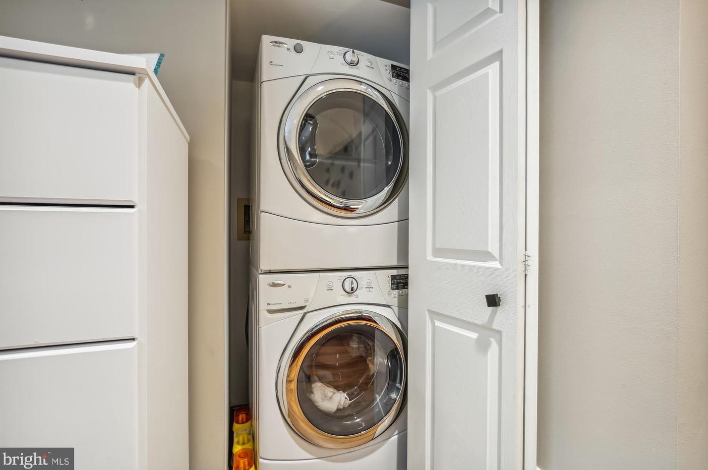 1936 Daniel St, Arlington VA 22201-1927 exterior