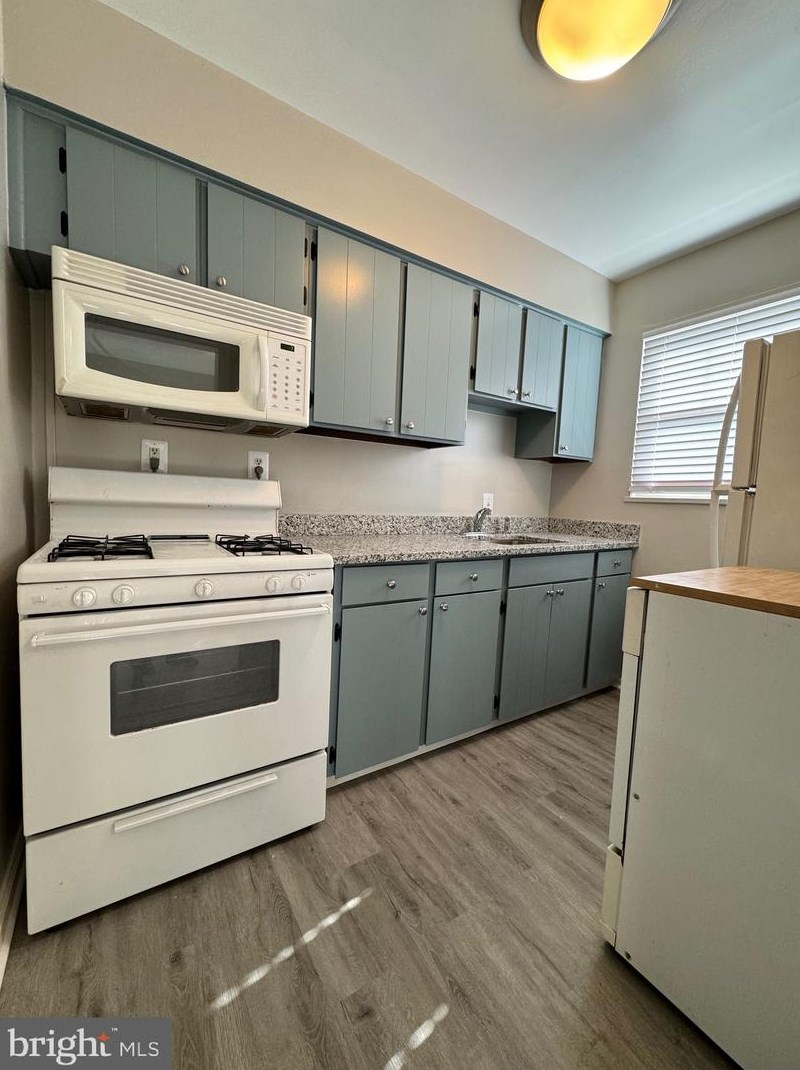 1404 12th St N #27, Arlington, VA 22209