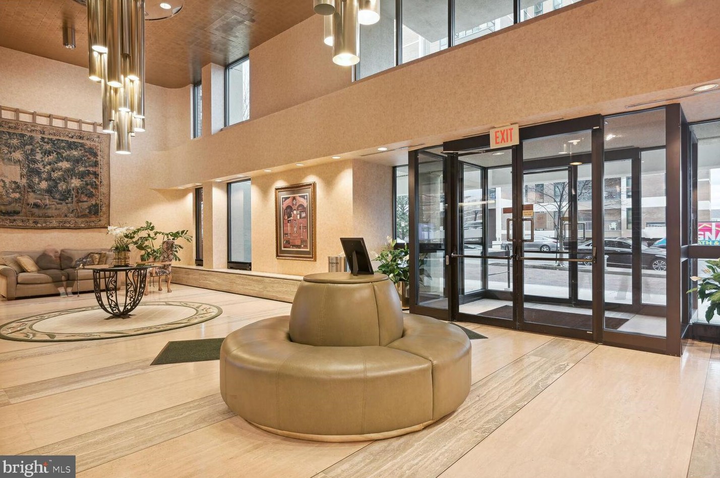 1016 S Wayne St #605, Arlington, VA 22204