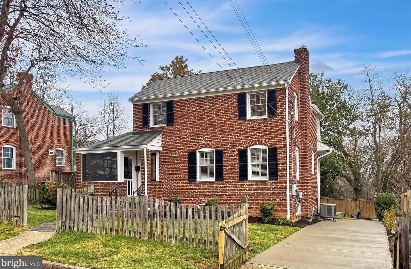 2705 Florida St, Arlington, VA 22207-1735