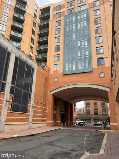 2720 S Arlington Mill Dr #506, Arlington, VA 22206