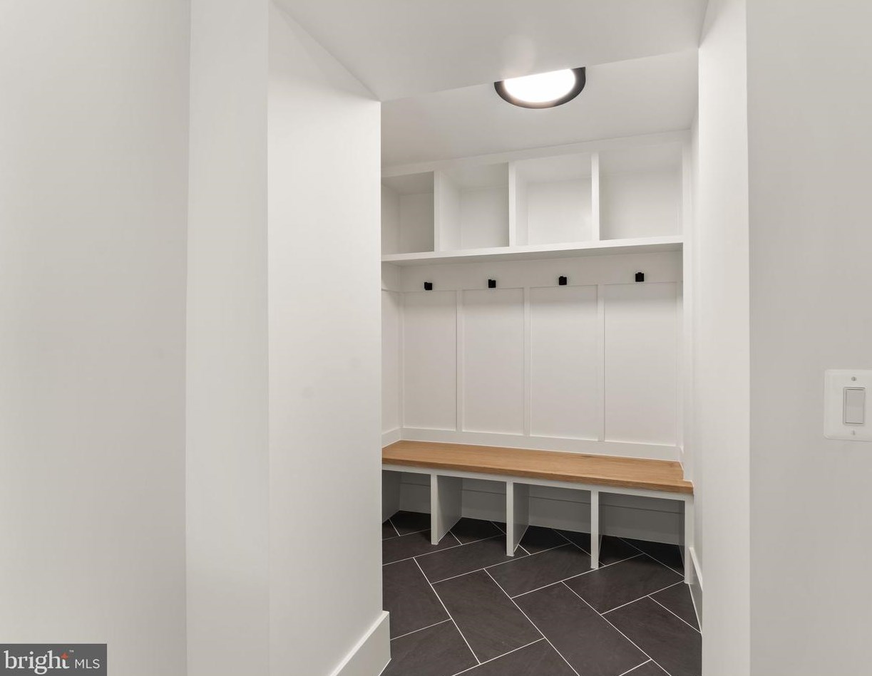 4516 7th St, Arlington VA  22203-2010 exterior