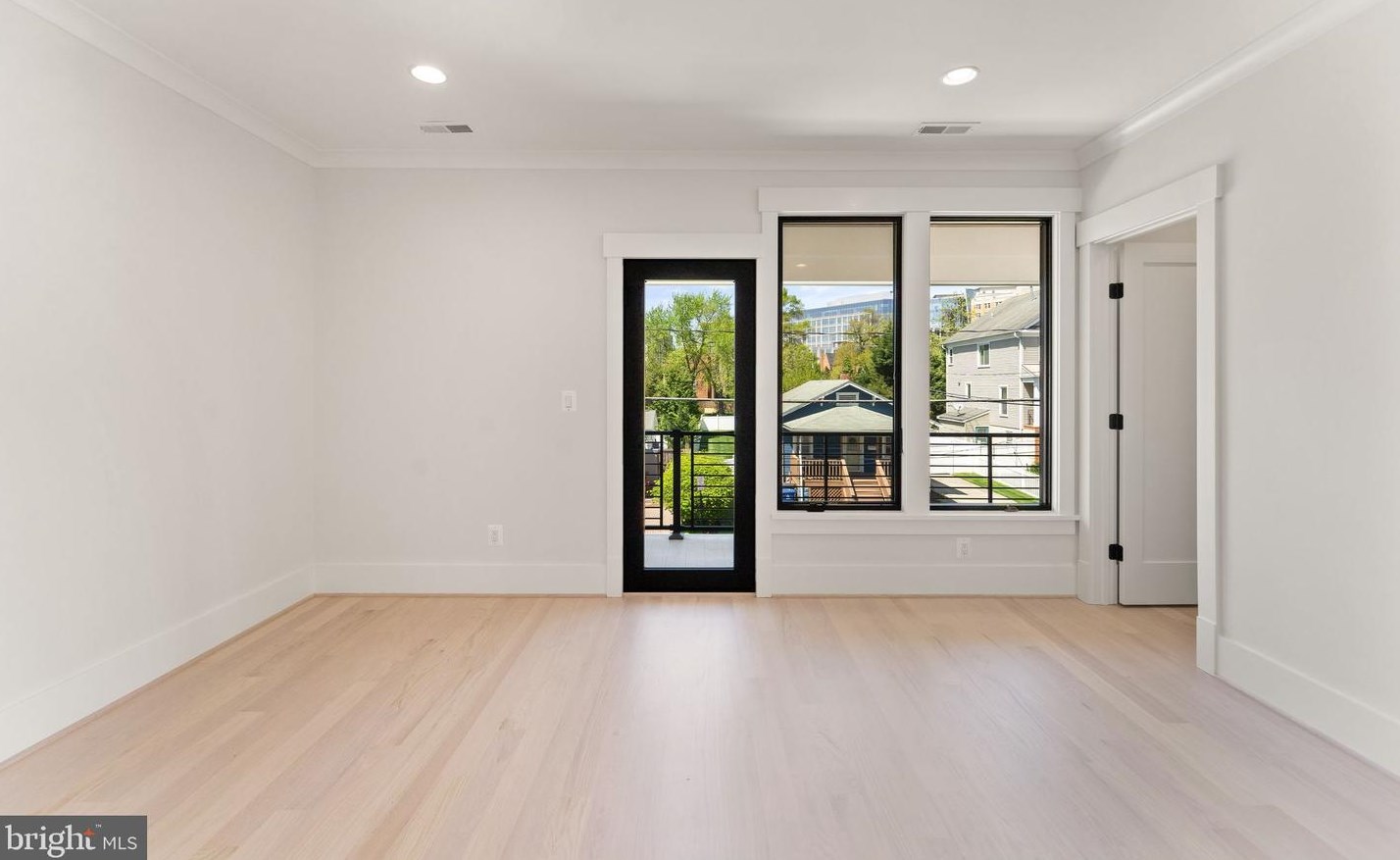 4516 7th St, Arlington VA  22203-2010 exterior