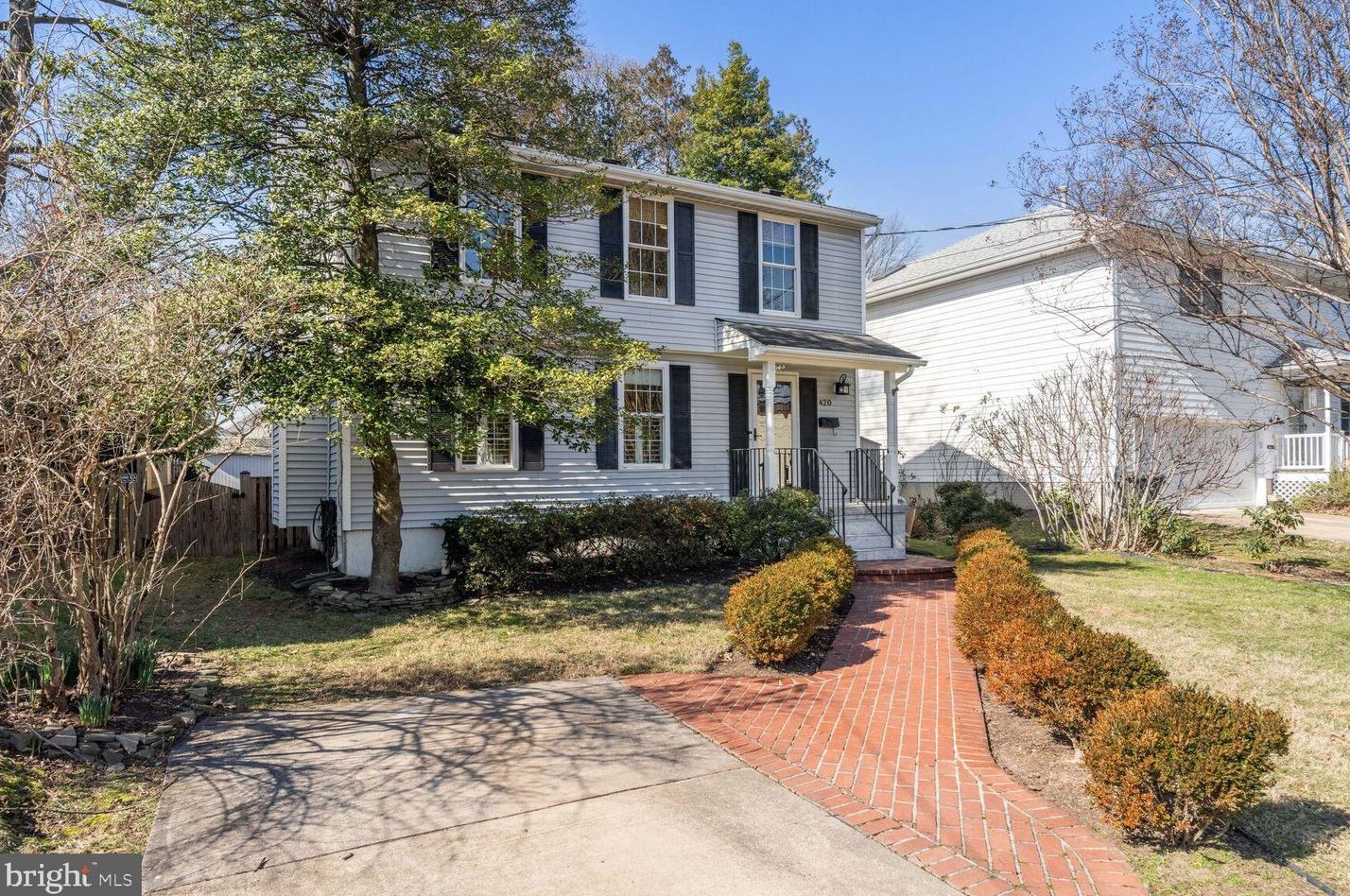 420 Highland St, Arlington, VA 22204-2056