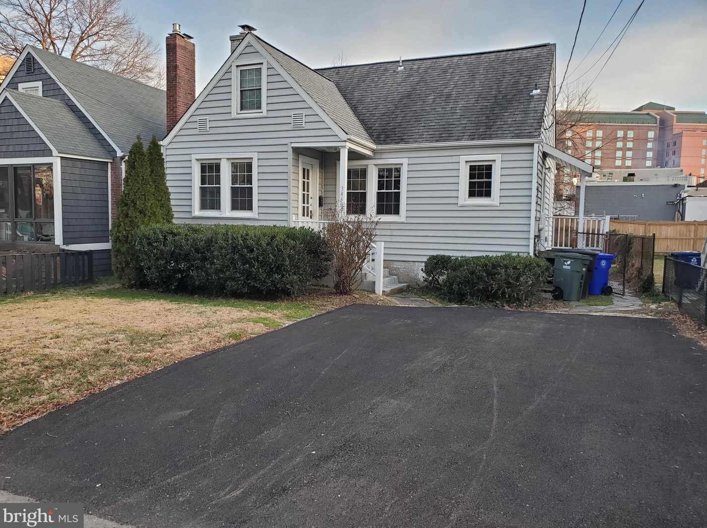 3440 12th Rd N, Arlington, VA 22201