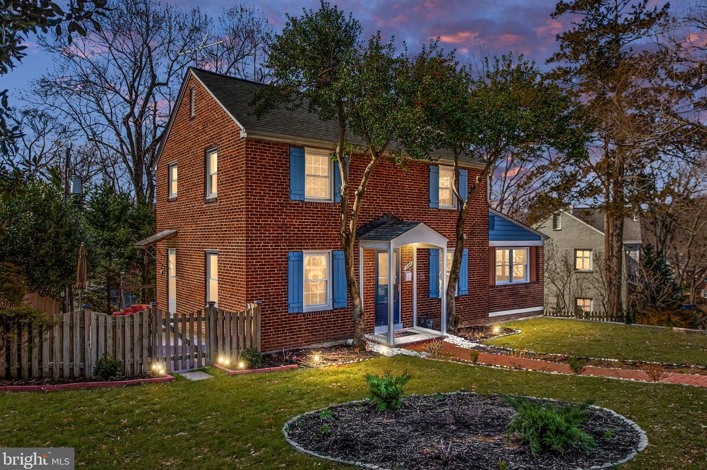 1104 Potomac St, Arlington, VA 22205-1713
