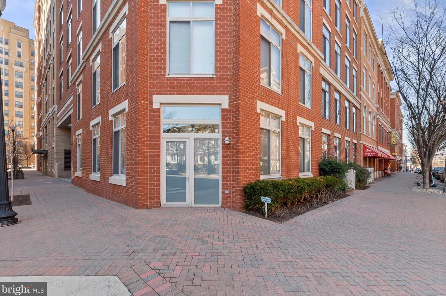 1205 N Garfield St #103, Arlington, VA 22201