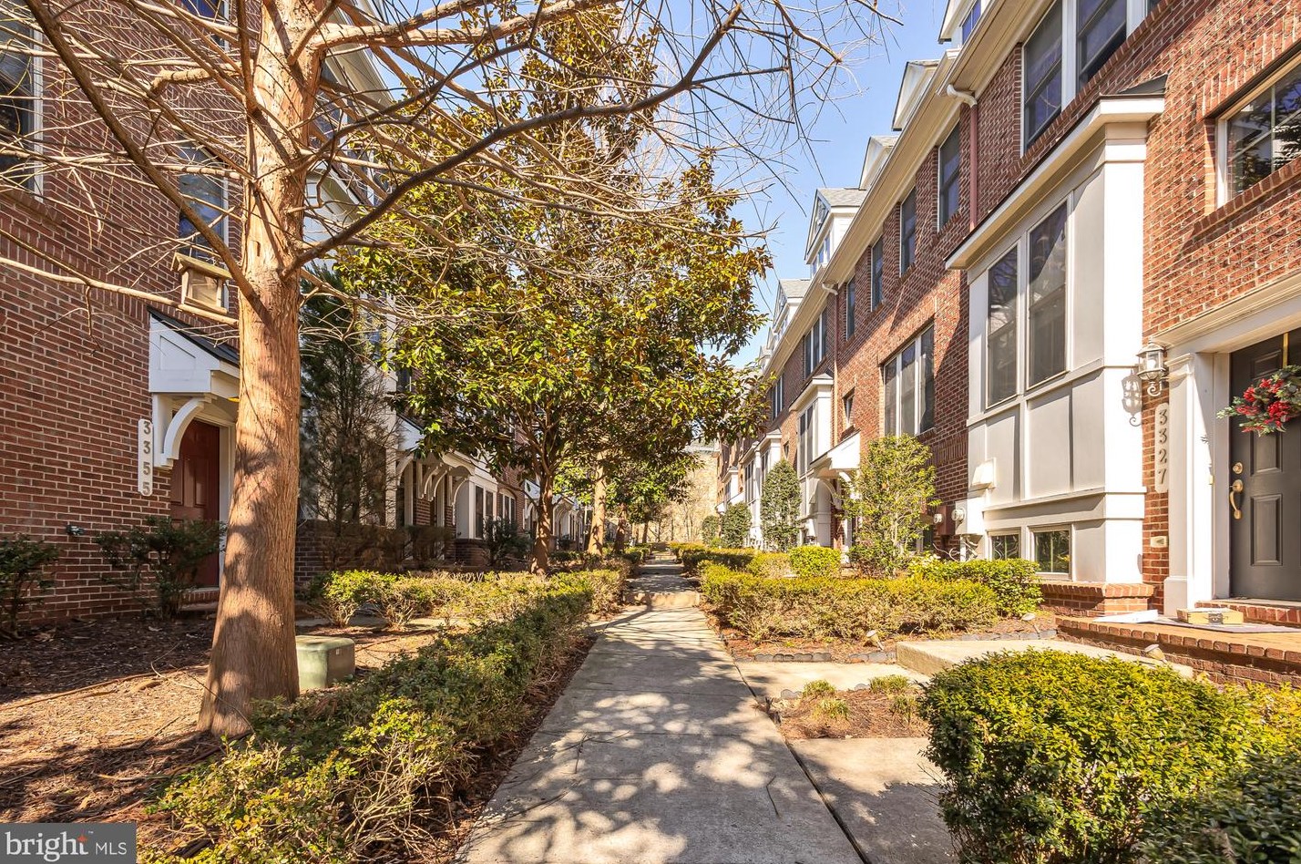 3351 Kemper Rd, Arlington, VA 22206