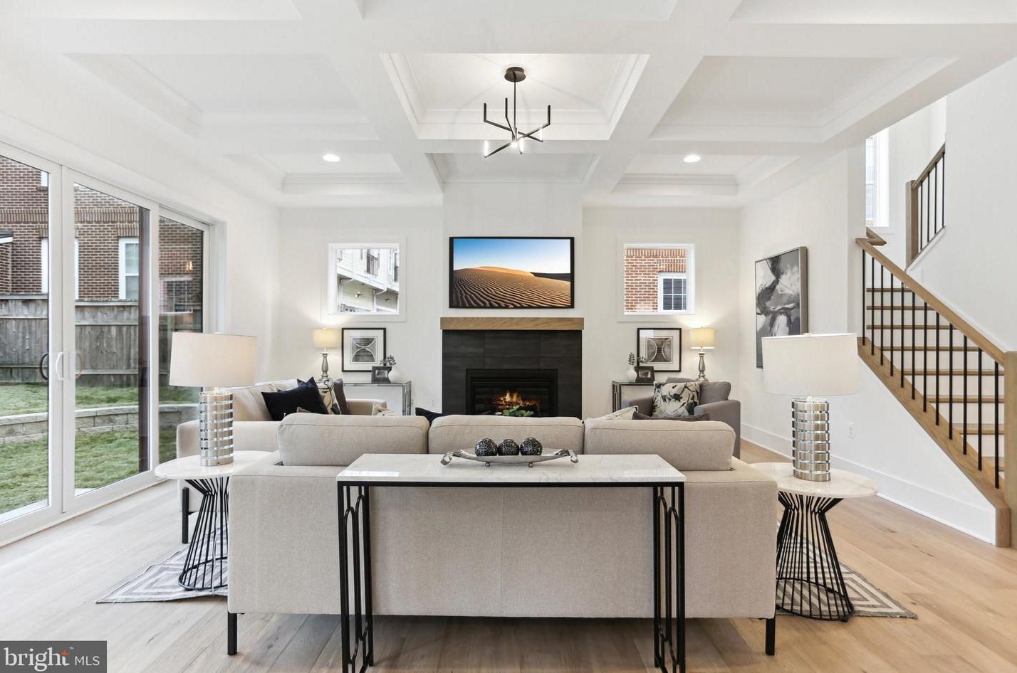 817 Woodrow St, Arlington VA  22203-1522 exterior