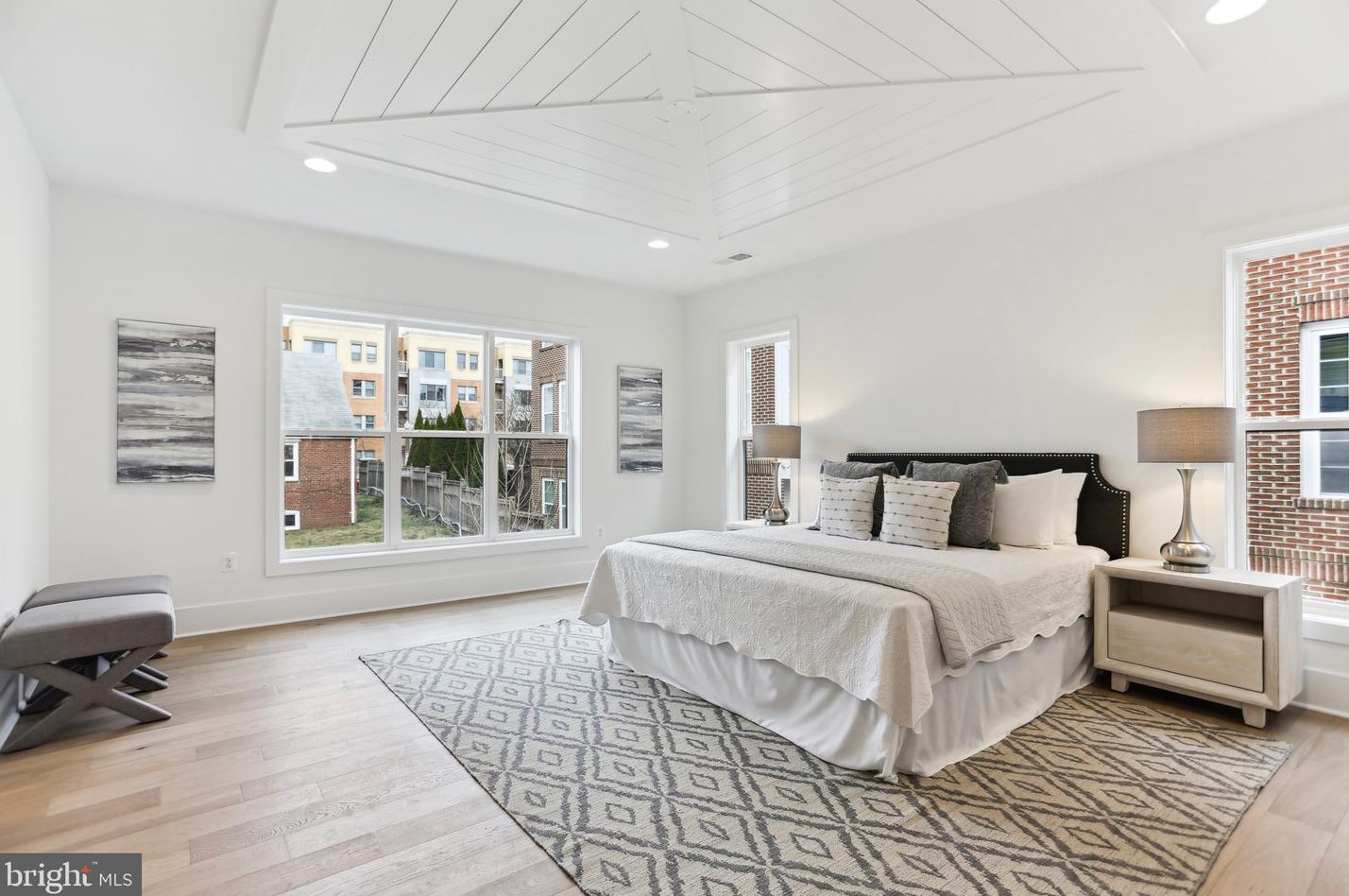 817 Woodrow St, Arlington VA  22203-1522 exterior