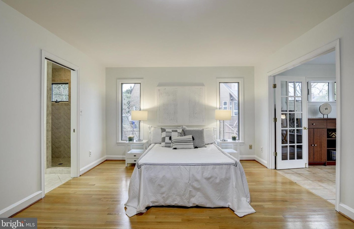 2506 Lynn St, Arlington VA  22202-2261 exterior