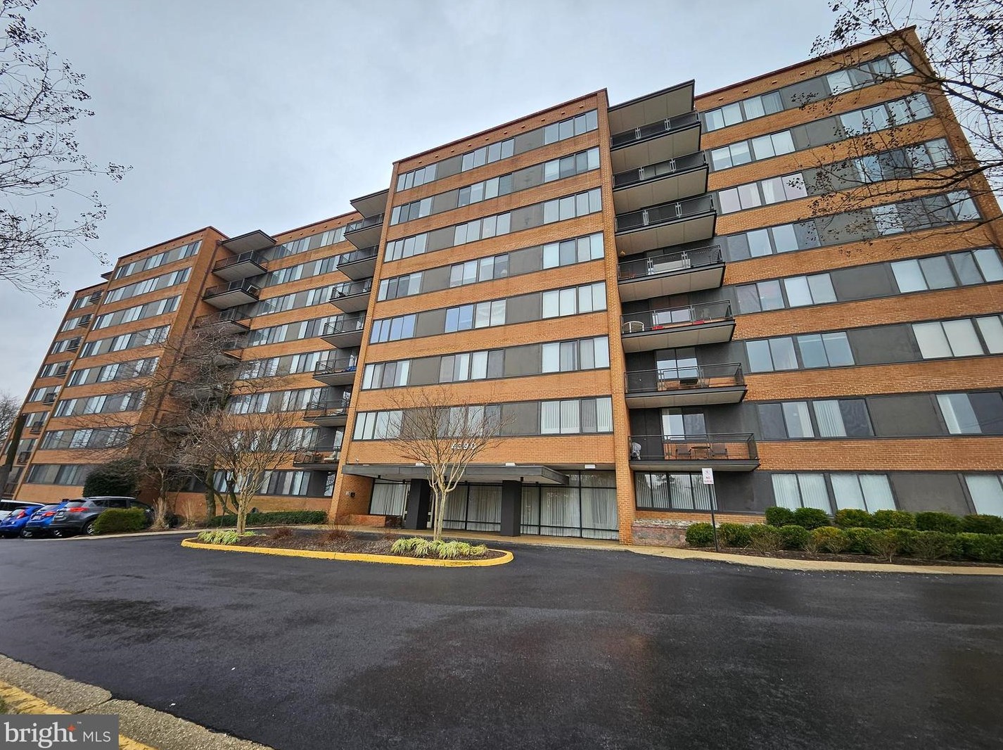 4390 Lorcom Ln Apt 801, Arlington, VA 22207