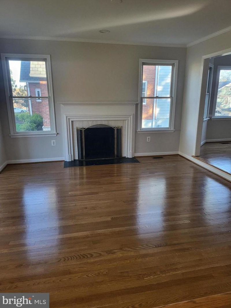 3820 Dittmar Rd, Arlington, VA 22207-4565