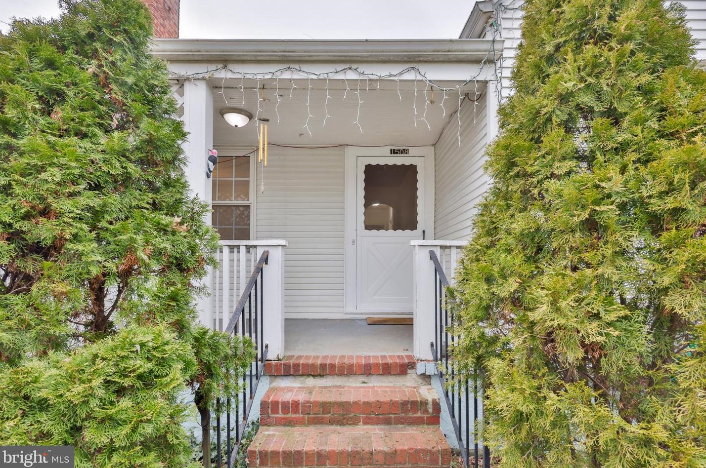 1508 S Walter Reed Dr, Arlington, VA 22204