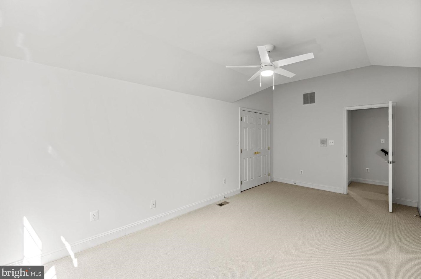 2139 Pierce Ct, Arlington VA exterior