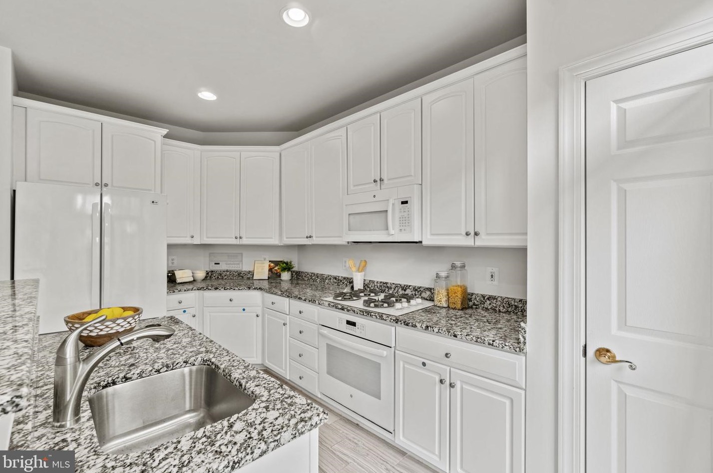 2139 Pierce Ct, Arlington VA exterior