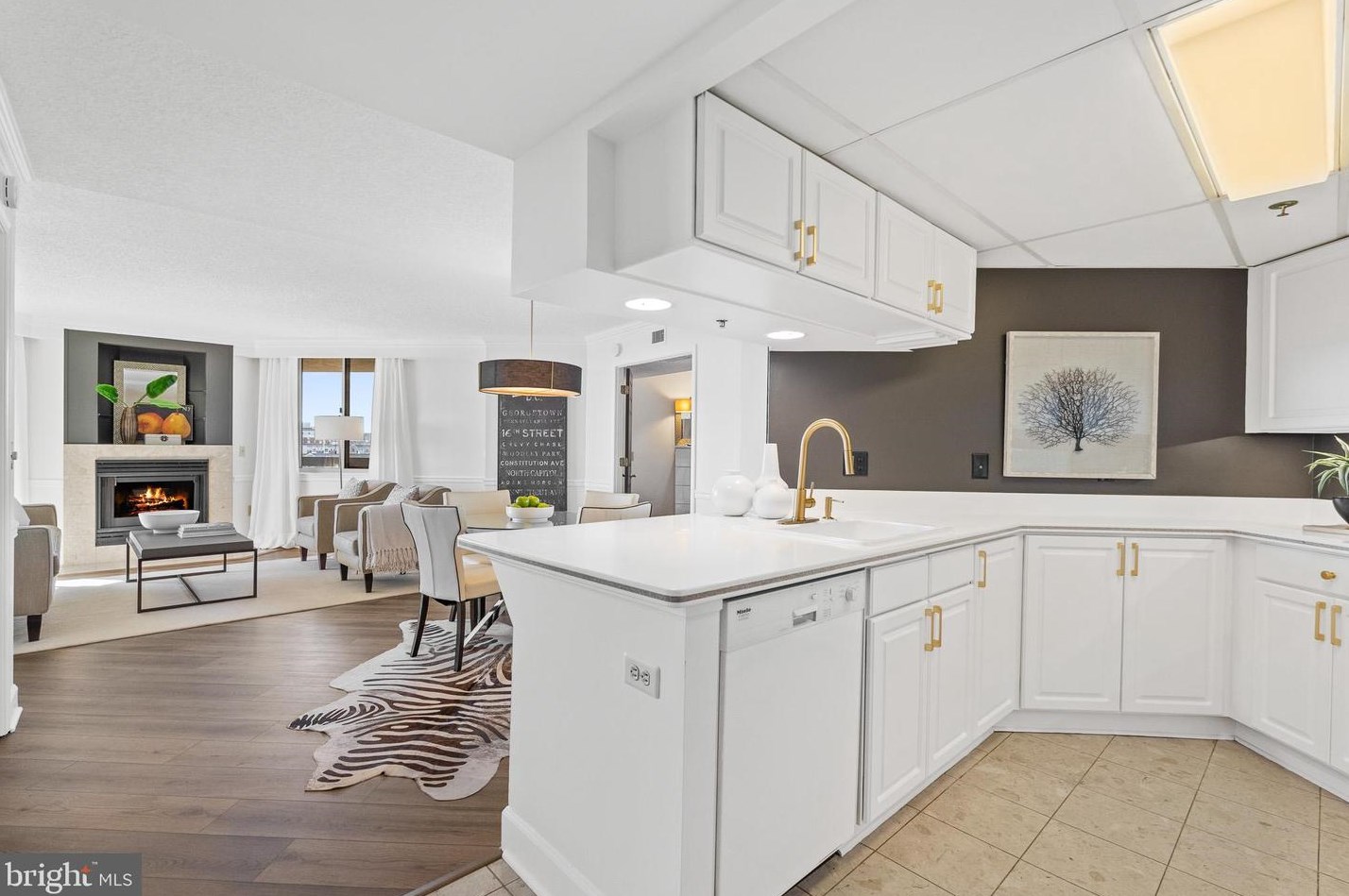 1276 N Wayne St #1030, Arlington, VA 22201